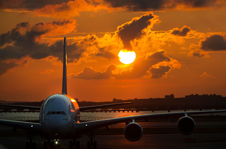 Plane.jpg Airplane at sunset