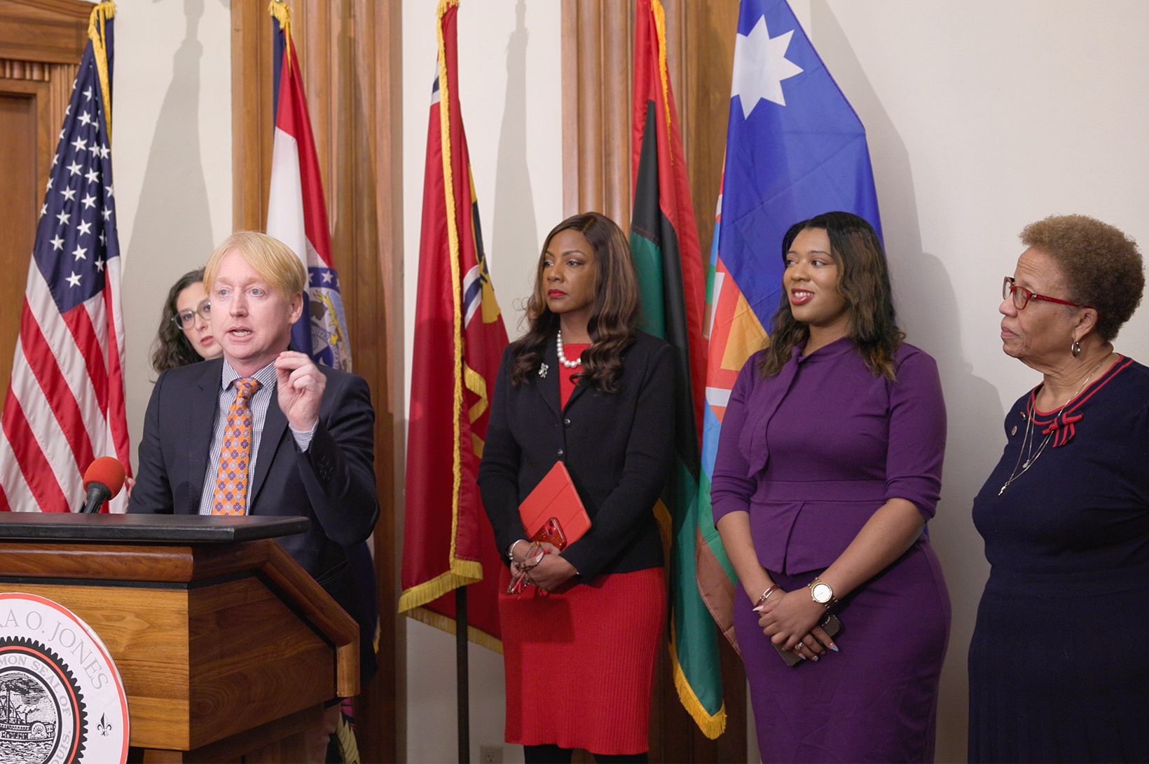 GSL Interim CEO Dustin Allison, Mayor Tishaura Jones, President of the Board of Aldermen Megan Green, and St. Louis Alderpeople Alisha Sonnier and Pam Boyd